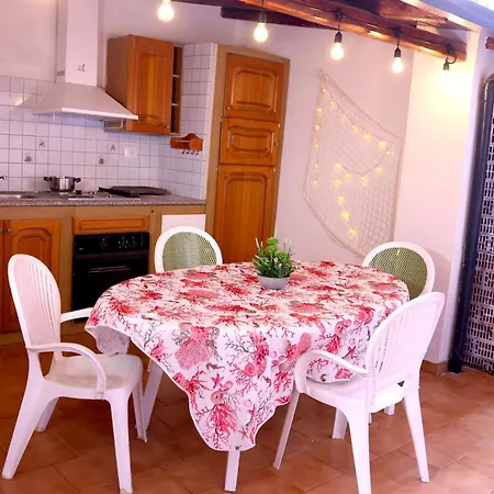 La Torre Дом отдыха Ачиреале